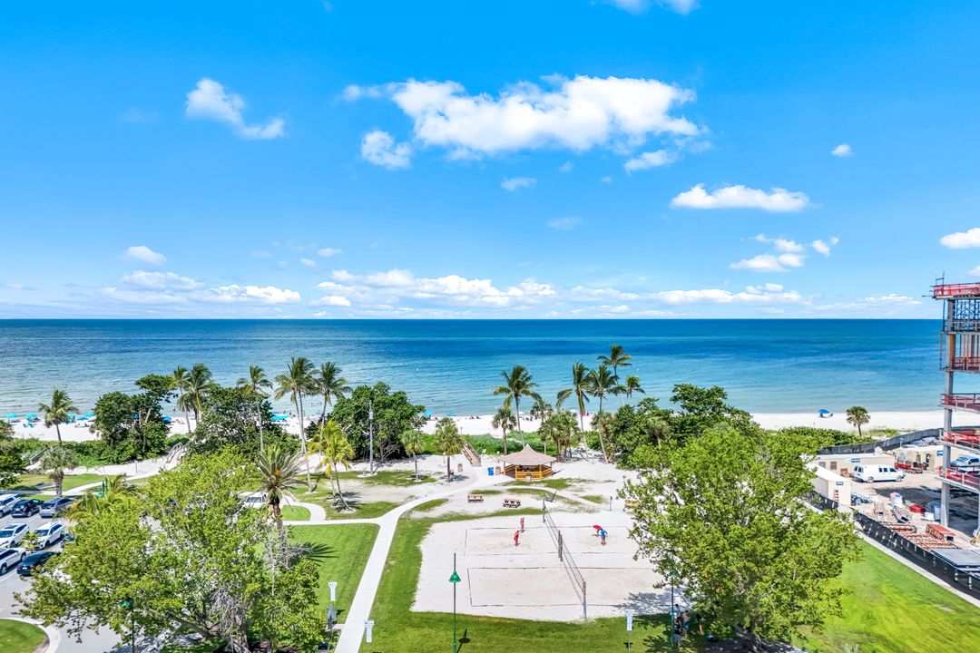1546 Mandarin Rd, Naples, FL 34102