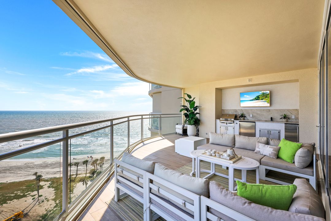 11125 Gulf Shore Dr #1001, Naples, FL 34108