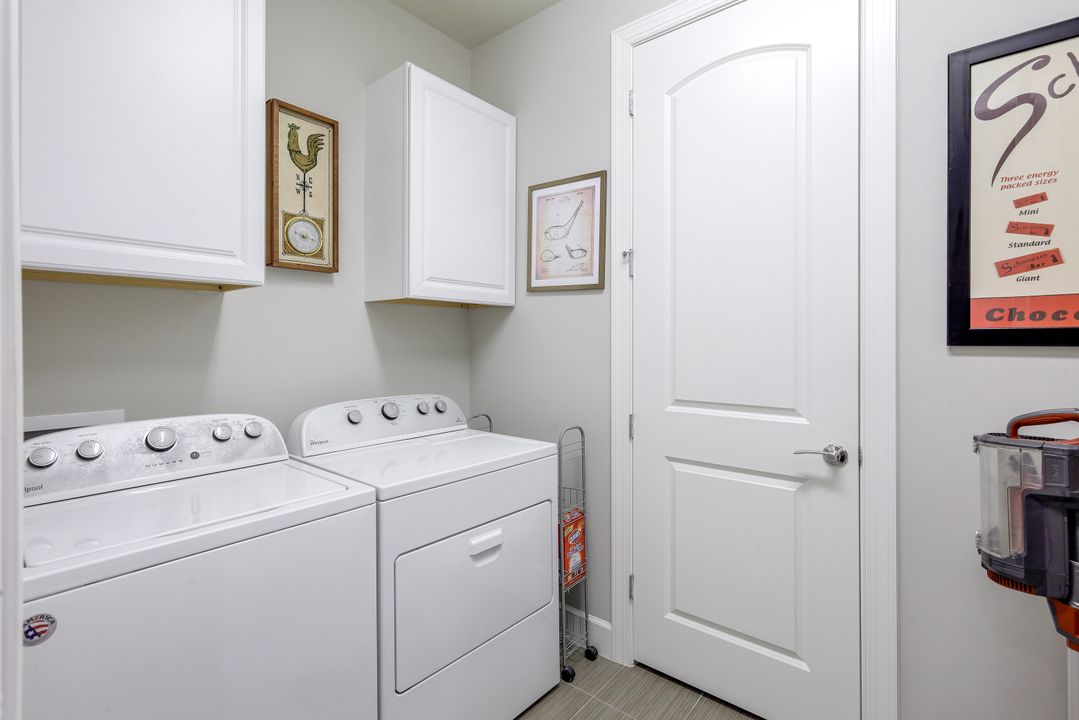 9437 Whooping Crane Wy, Naples, FL 34120