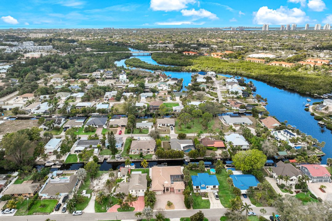 27259 High Seas Ln, Bonita Springs, FL 34135