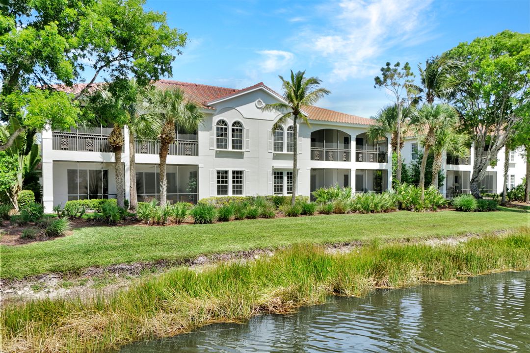 9038 Cascada Way #102, Naples, FL 34114