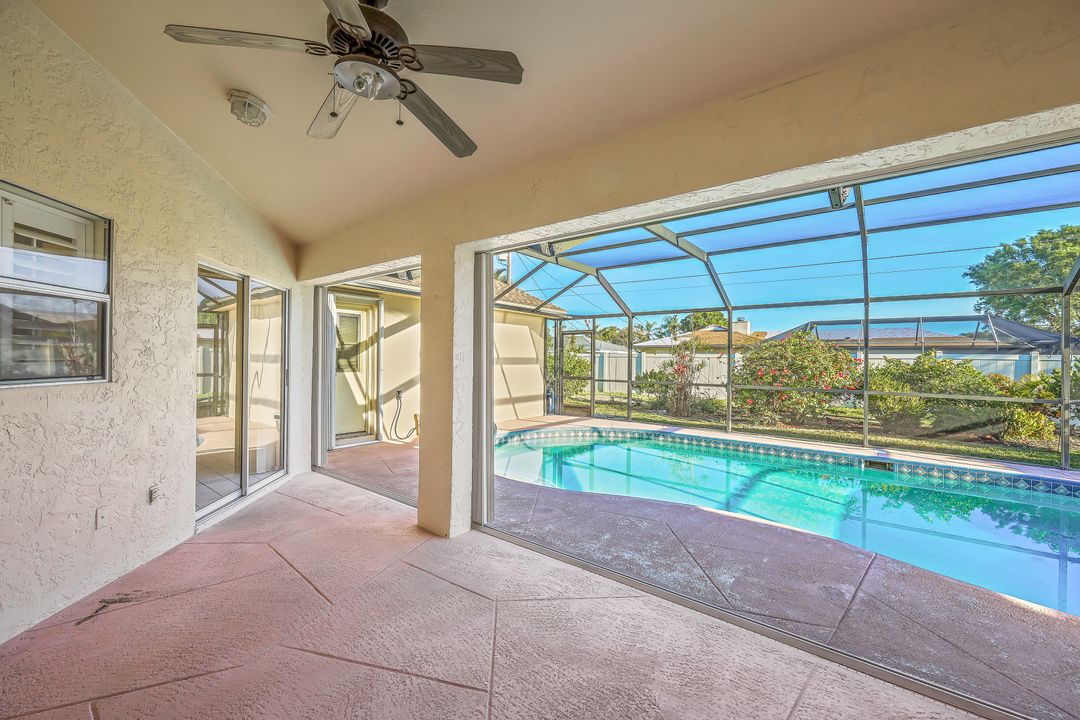 527 SE 37th St, Cape Coral, FL 33904