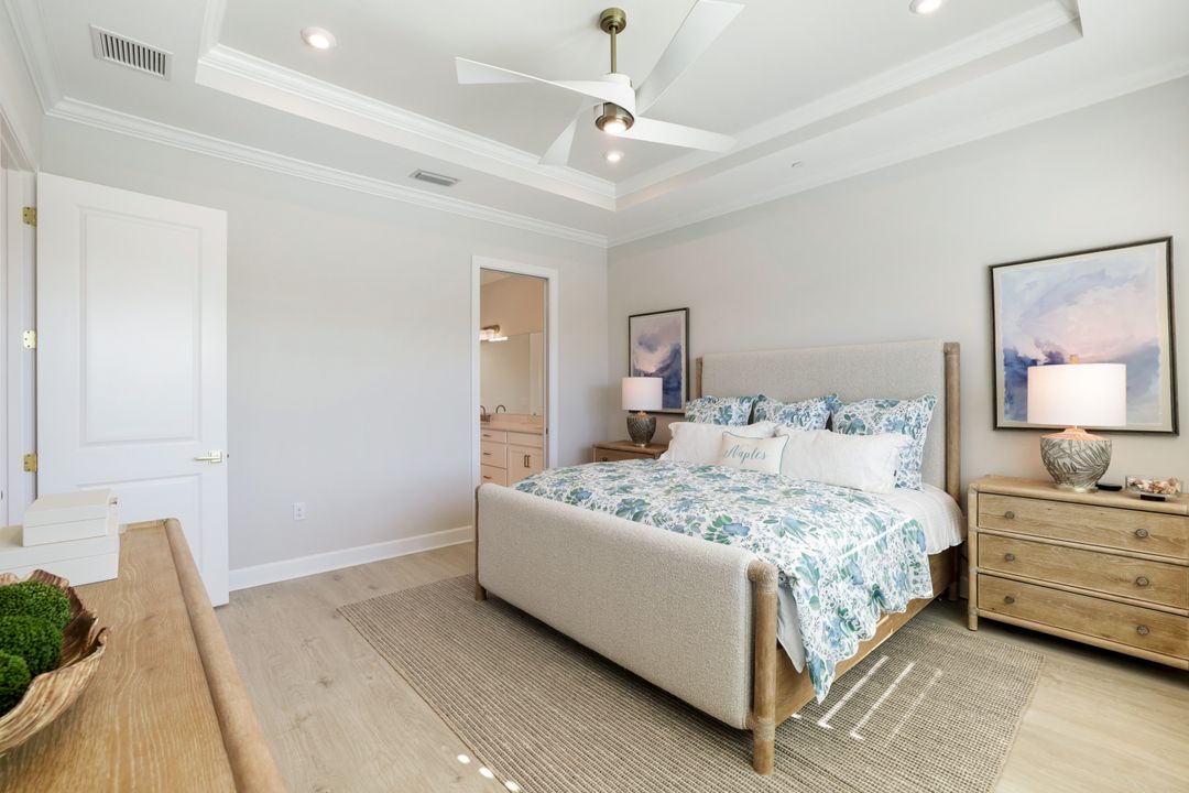 15336 Lucerna St #203, Naples, FL 34114