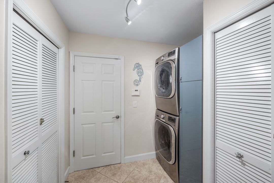 1771 Hummingbird Ct, Marco Island, FL 34145