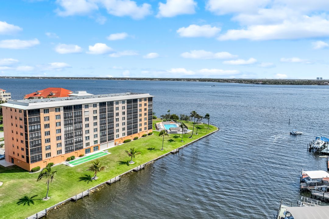 4280 SE 20th Pl #703, Cape Coral, FL 33904