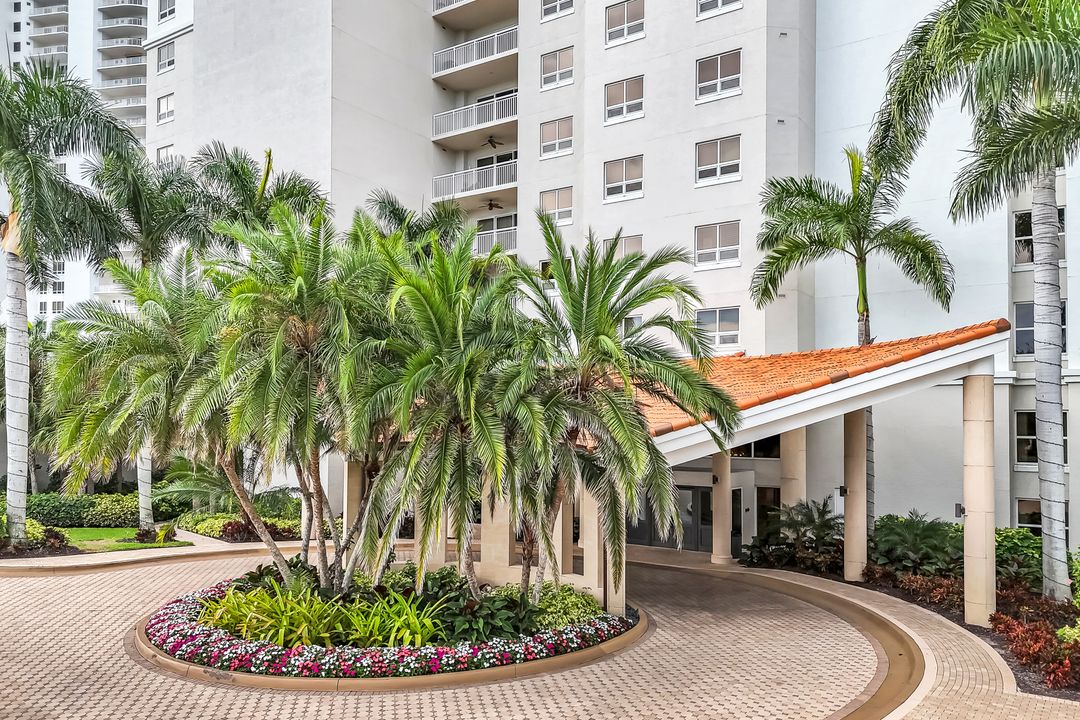 4951 Bonita Bay Blvd #PH302, Bonita Springs, FL 34134