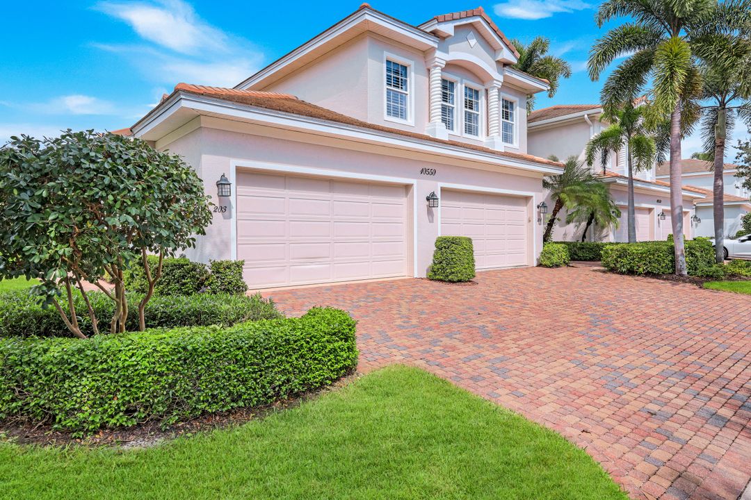 10550 Marina Pointe Dr #203, Bonita Springs, FL 34134