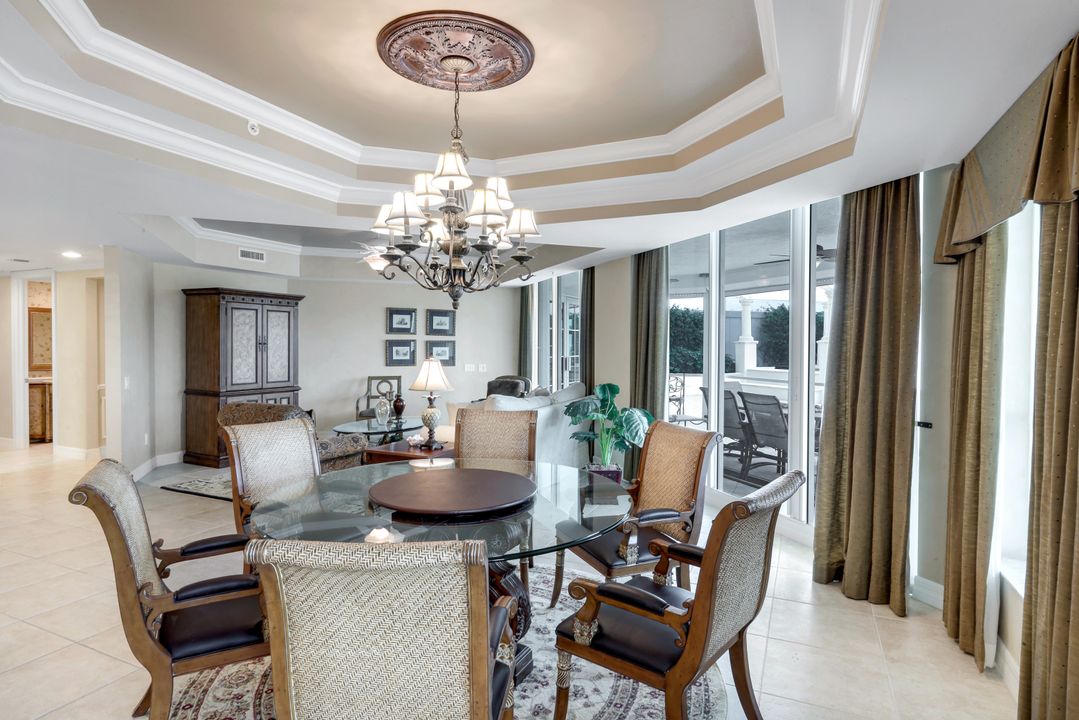 295 Grande Way #T03, Naples, FL 34110