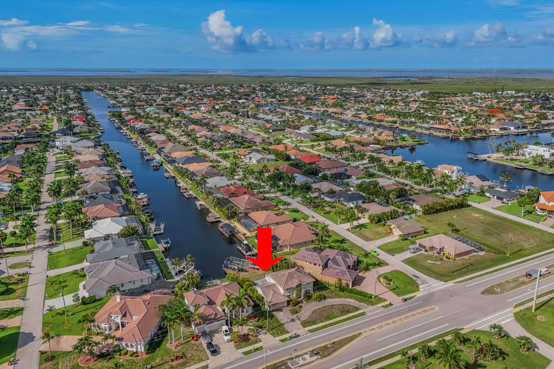 2502 Cape Coral Pkwy W, Cape Coral, FL 33914