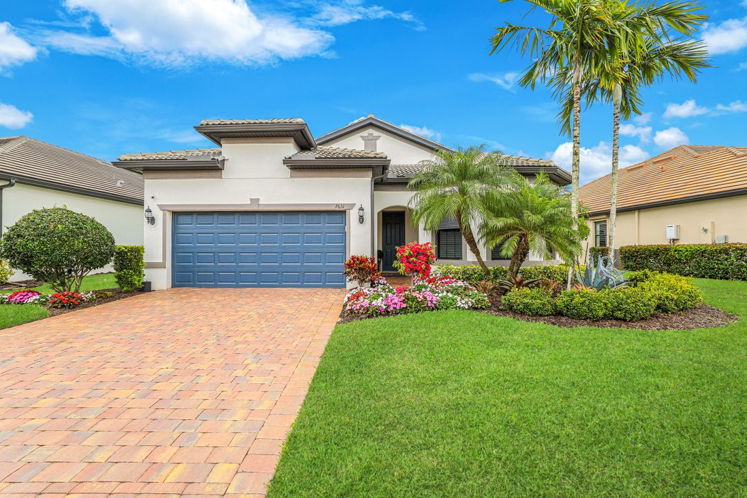 7631 Winding Cypress Dr, Naples, FL 34114