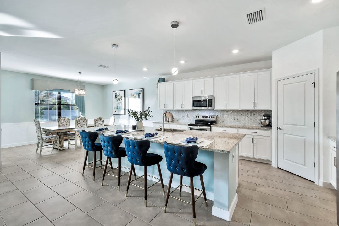 11348 Canopy Loop, Fort Myers, FL 33913