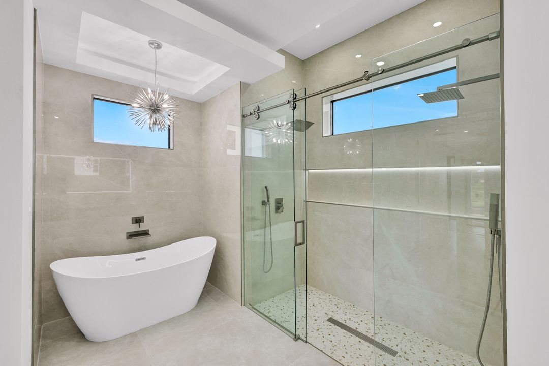 1901 NW 27th St, Cape Coral, FL 33993