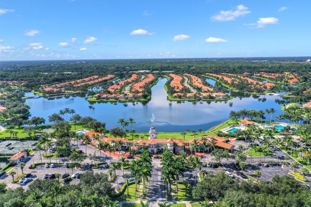 4917 San Pablo Ct, Naples, FL 34109