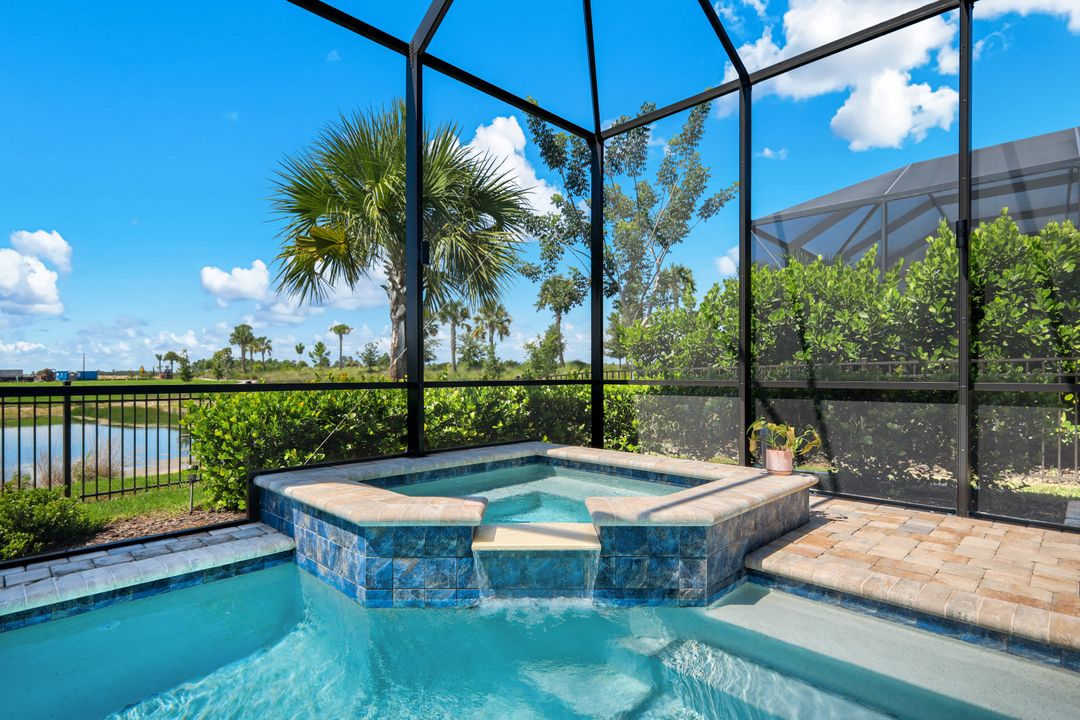 12406 Citrine St, Alva, FL 33920