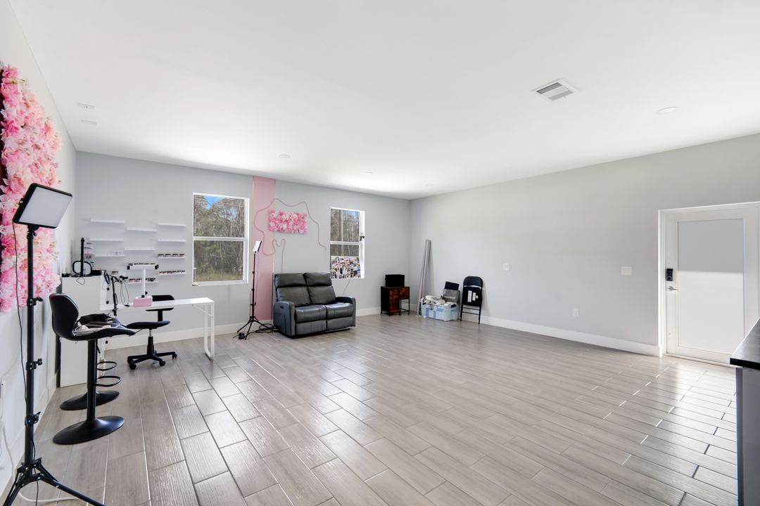 506 Rogue St, Lehigh Acres, FL 33974