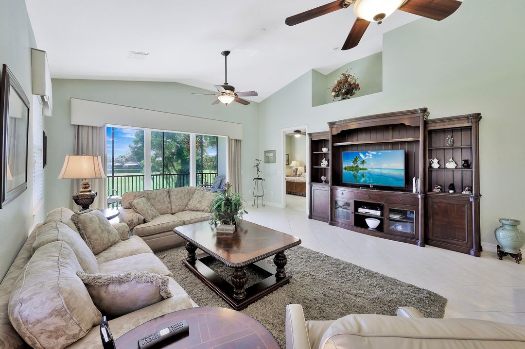 8641 Champions Point #1003, Naples, FL 34113