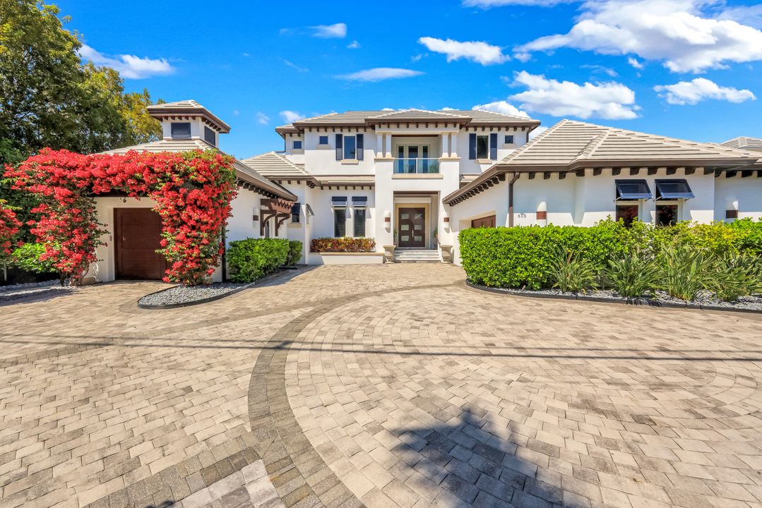 605 Galleon Dr, Naples, FL 34102