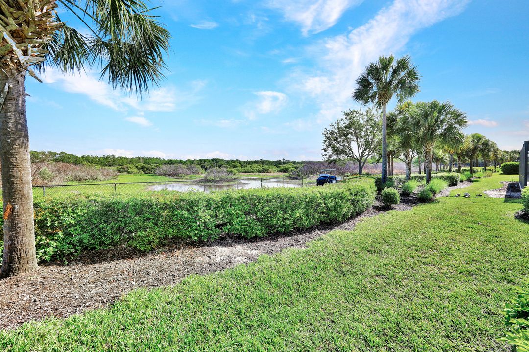 9311 Fieldstone Ln, Naples, FL 34120