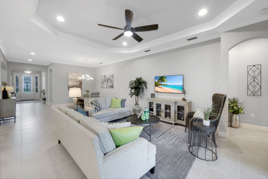 19711 Estero Pointe Ln, Fort Myers, FL 33908