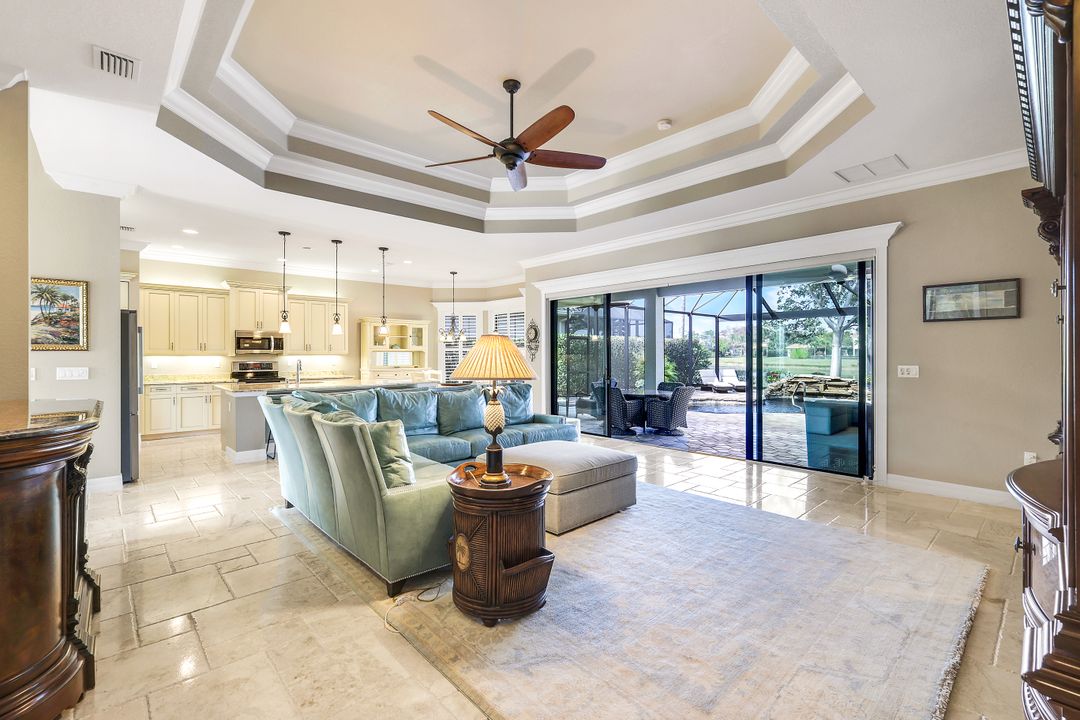 3917 Glacier Ct, Naples, FL 34119