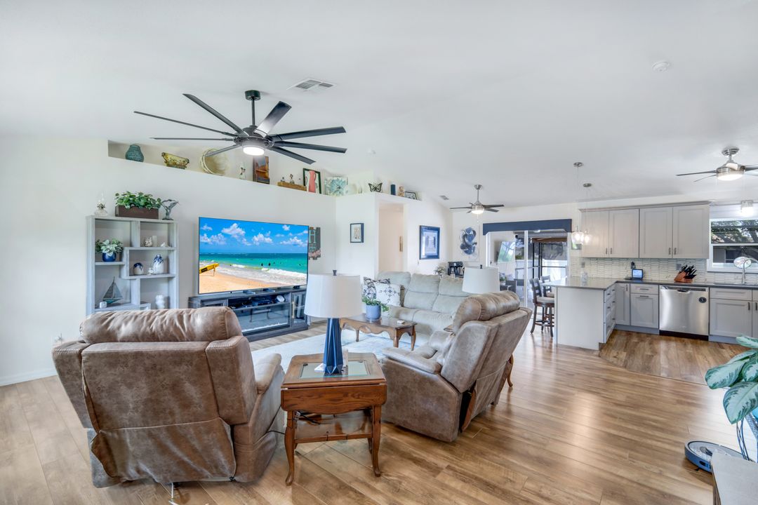 502 NW 7th Ave, Cape Coral, FL 33993