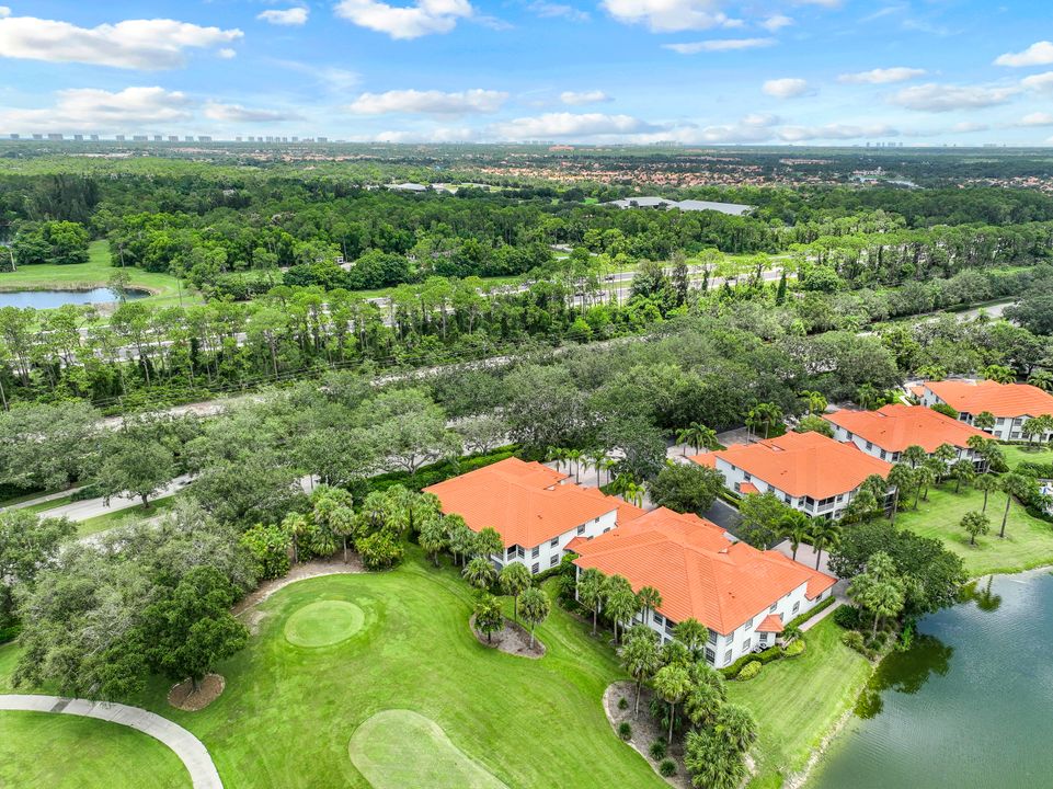 515 Laguna Royale Blvd  #102, Naples, FL 34119