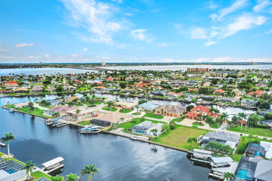 1709 SE 44th Terrace, Cape Coral, FL 33904