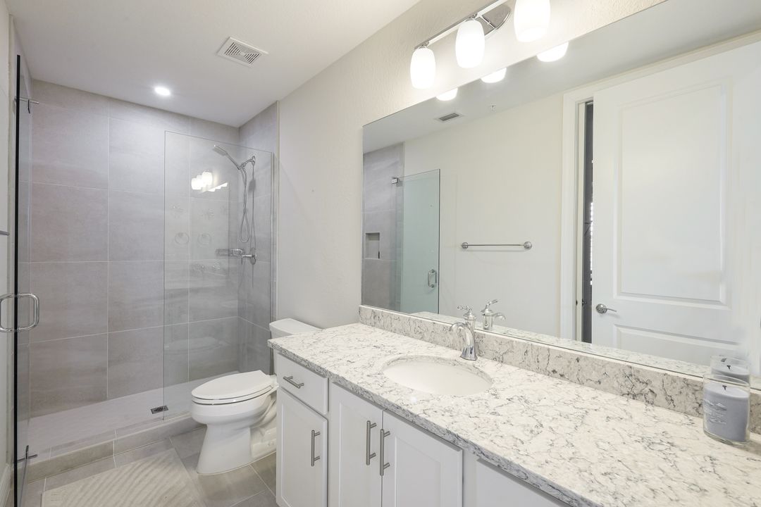 164 Indies Drive E #104, Naples, FL