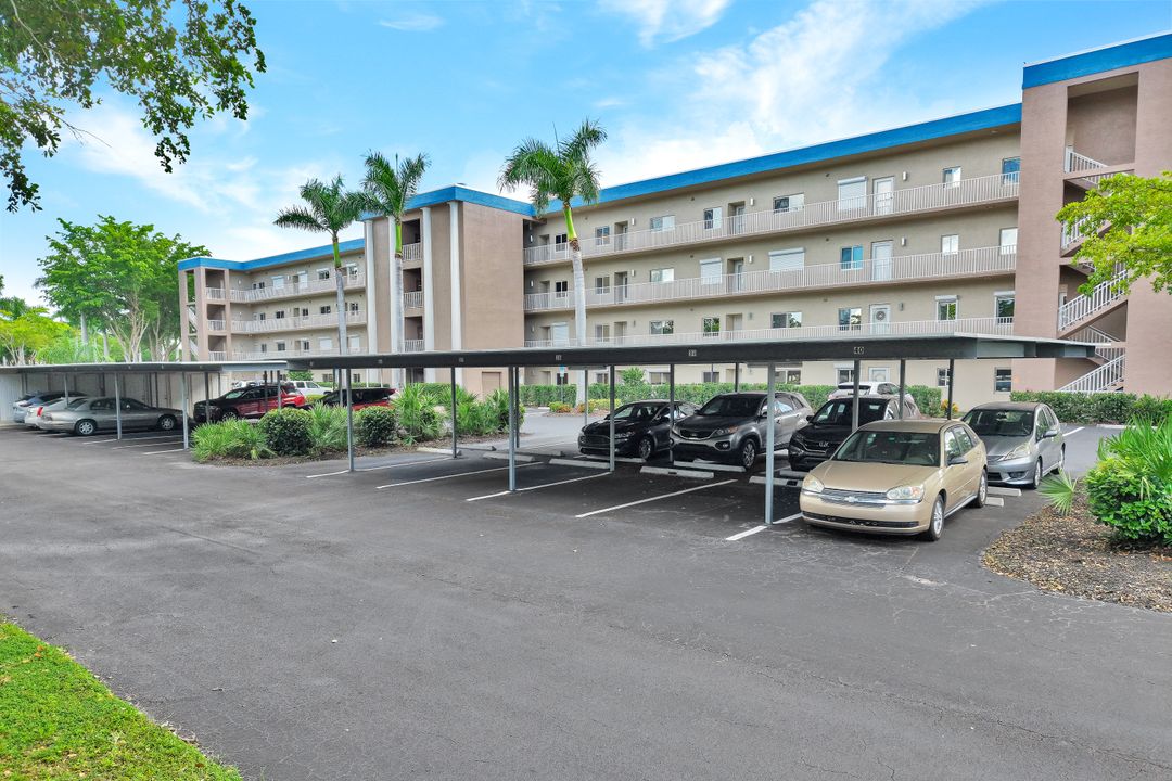 14901 Park Lake Dr #106, Fort Myers, FL 33919