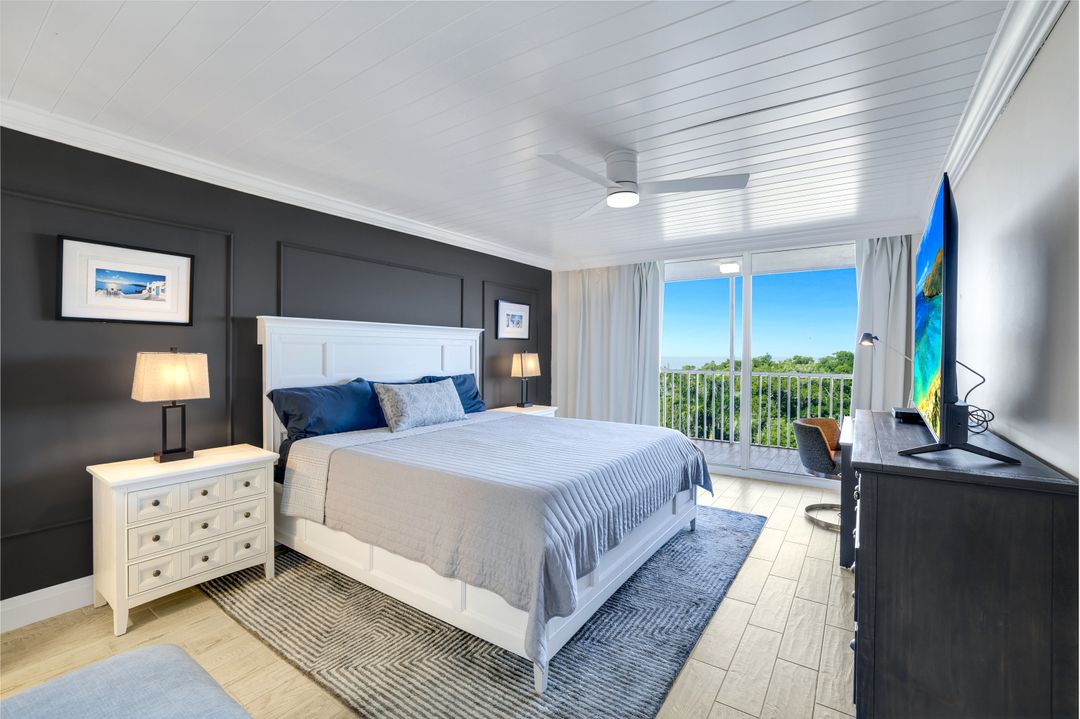 5 Bluebill Ave #506, Naples, FL 34108