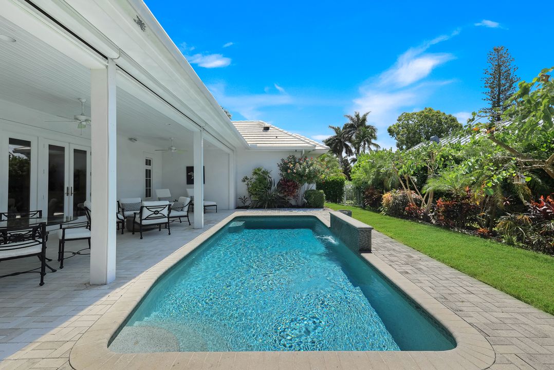 524 Turtle Hatch Ln, Naples, FL 34103