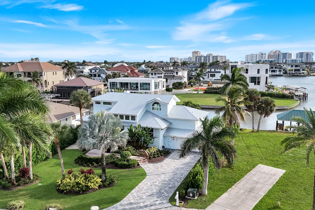 368 Germain Ave, Naples, FL 34108