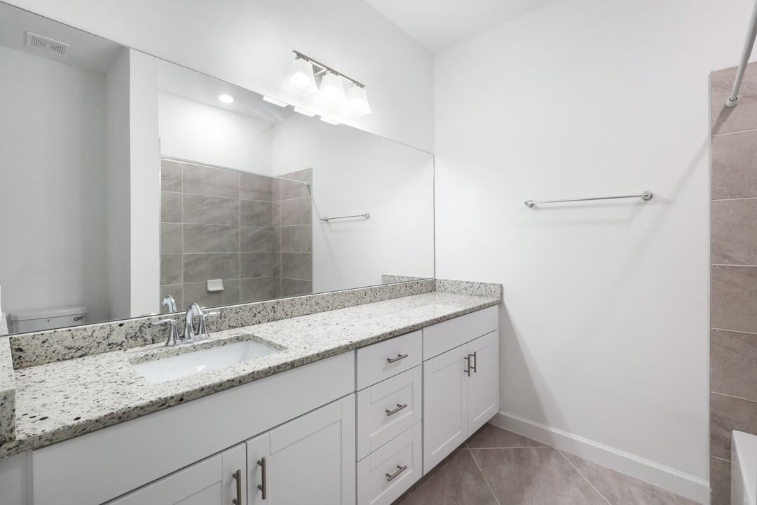 14207 Pine Lodge Ln, Fort Myers, FL 33913