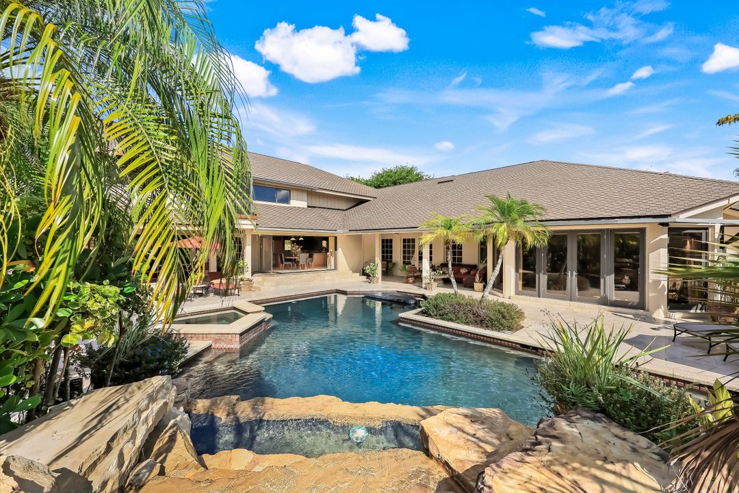 15620 Kinross Cir, Fort Myers, FL 33912