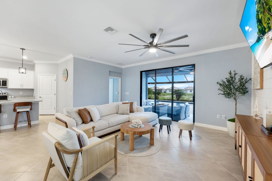 13824 Pine Lodge Ln, Fort Myers, FL 33913