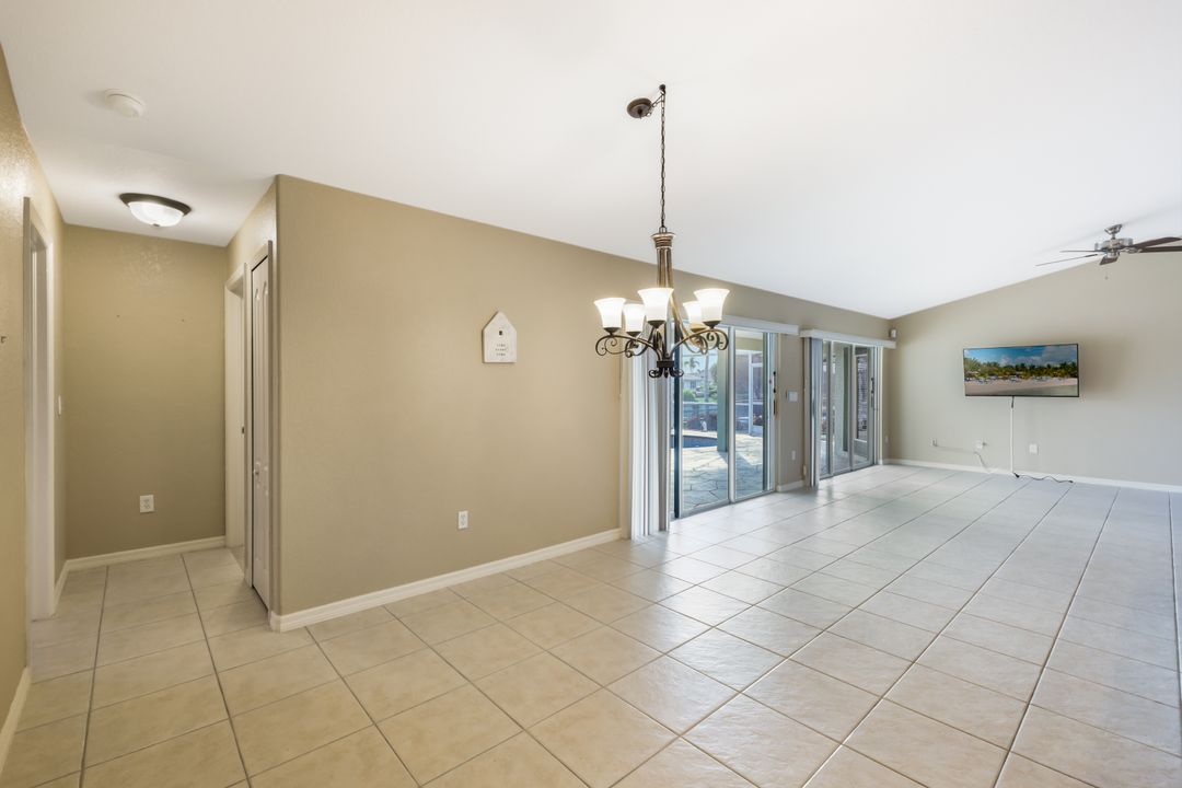 3325 SW 5th Pl, Cape Coral, FL 33914