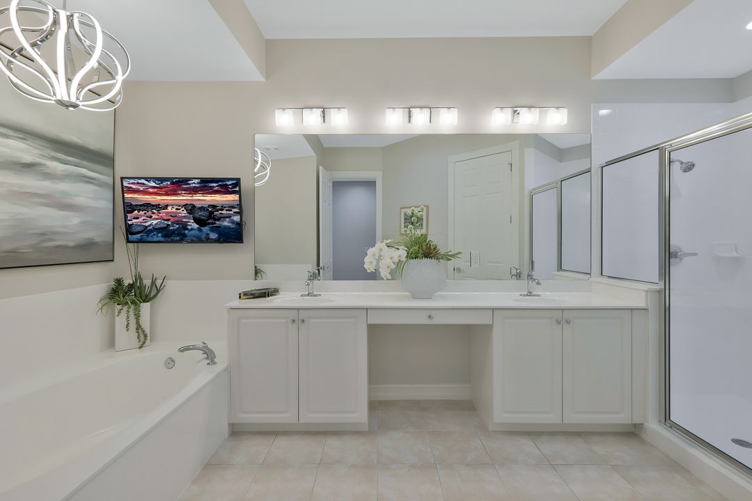 1855 Les Chateaux Blvd #201, Naples, FL 34109