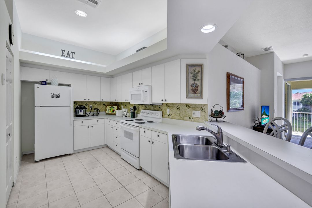 10711 Halfmoon Shoal Rd #203, Bonita Springs, FL 34135