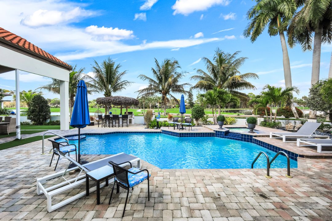 4401 Pond Apple Dr S, Naples, FL 34119