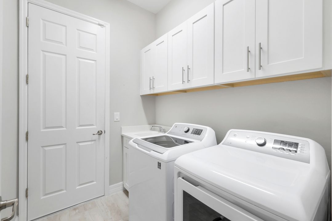 14841 Blue Bay Cir, Miromar Lakes, FL 33913