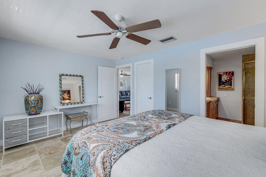 27061 Homewood Dr, Bonita Springs, FL 34135