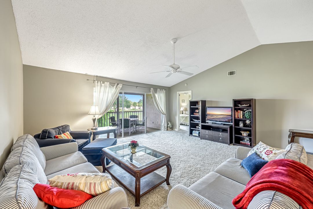 5955 Bloomfield Cir #A305, Naples, FL 34112