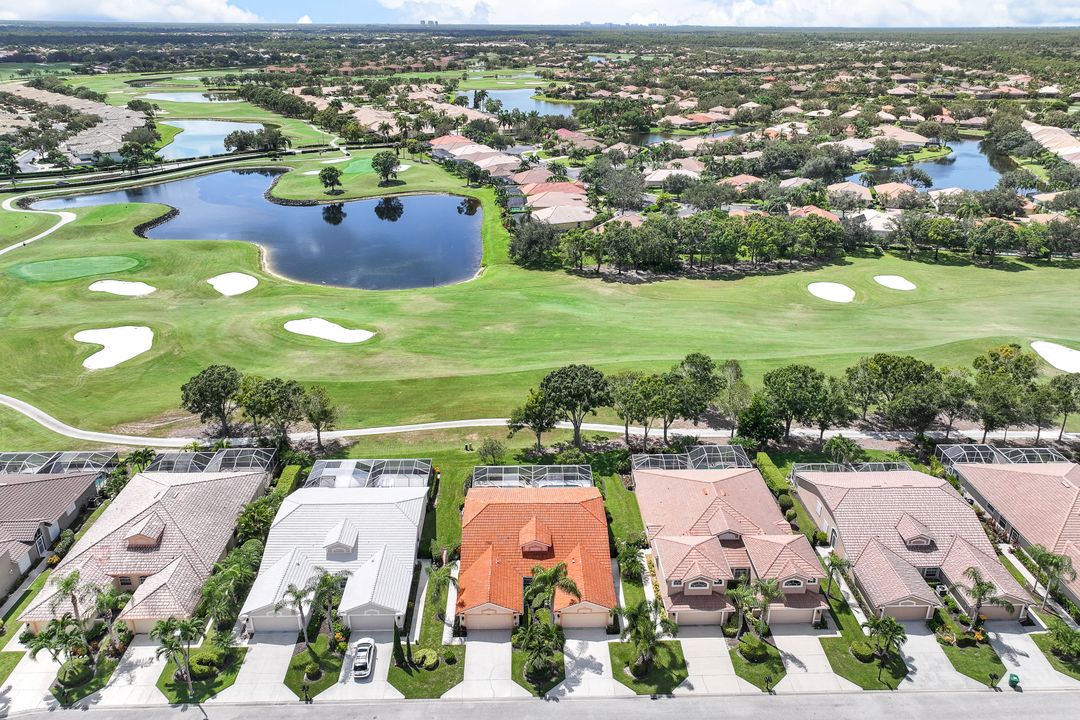 6667 Castlelawn Pl #19, Naples, FL 34113