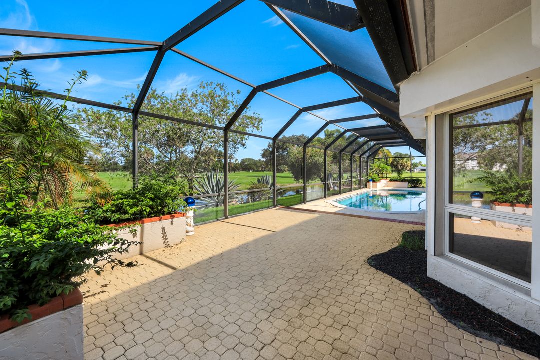 2227 Regal Way, Naples, FL 34110