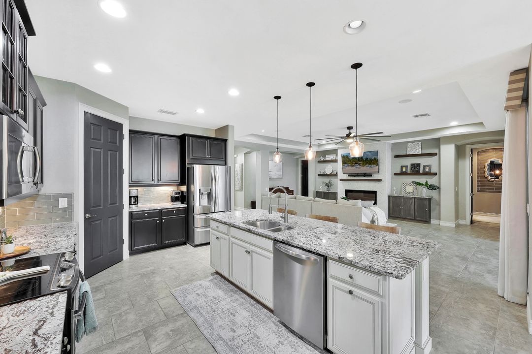 3040 Scarlet Oak Pl, North Fort Myers, FL 33903