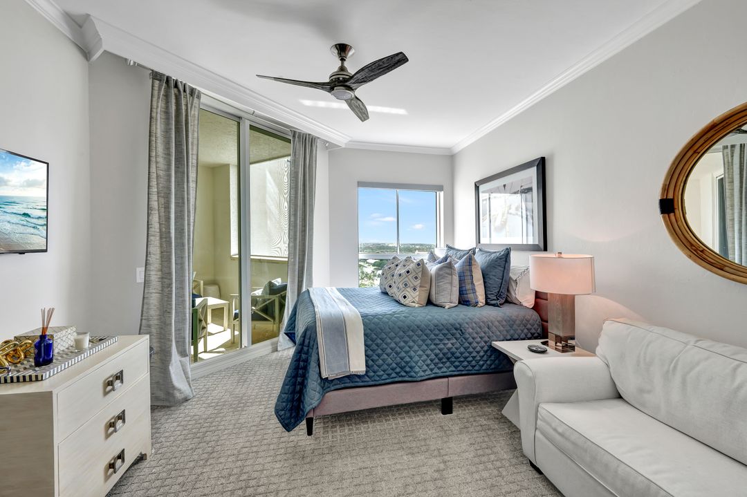 295 Grande Way #1403, Naples, FL 34110