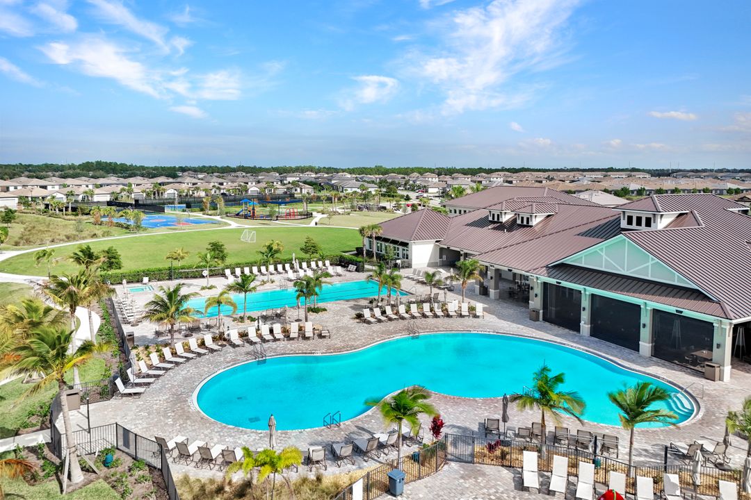 11691 Timber Creek Dr, Fort Myers, FL 33913