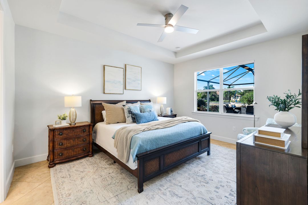 9103 Graphite Cir, Naples, FL 34120