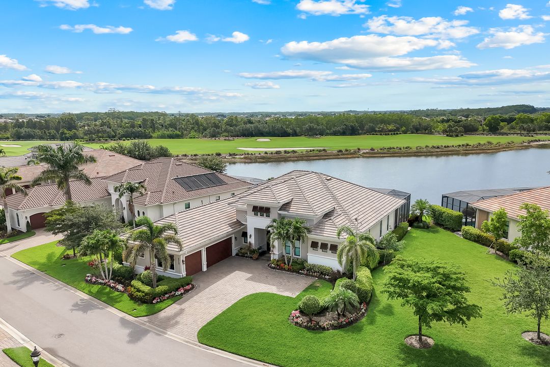 9010 Arrezo Ct, Naples, FL 34119