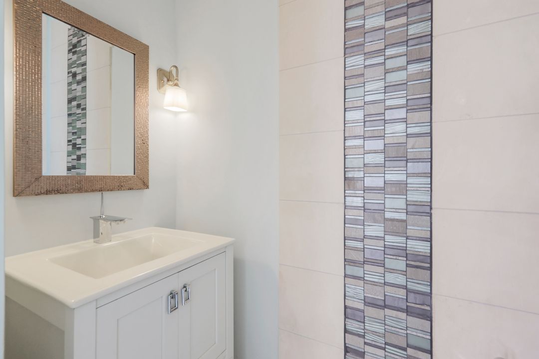 875 Wedge Dr, Naples, FL 34103